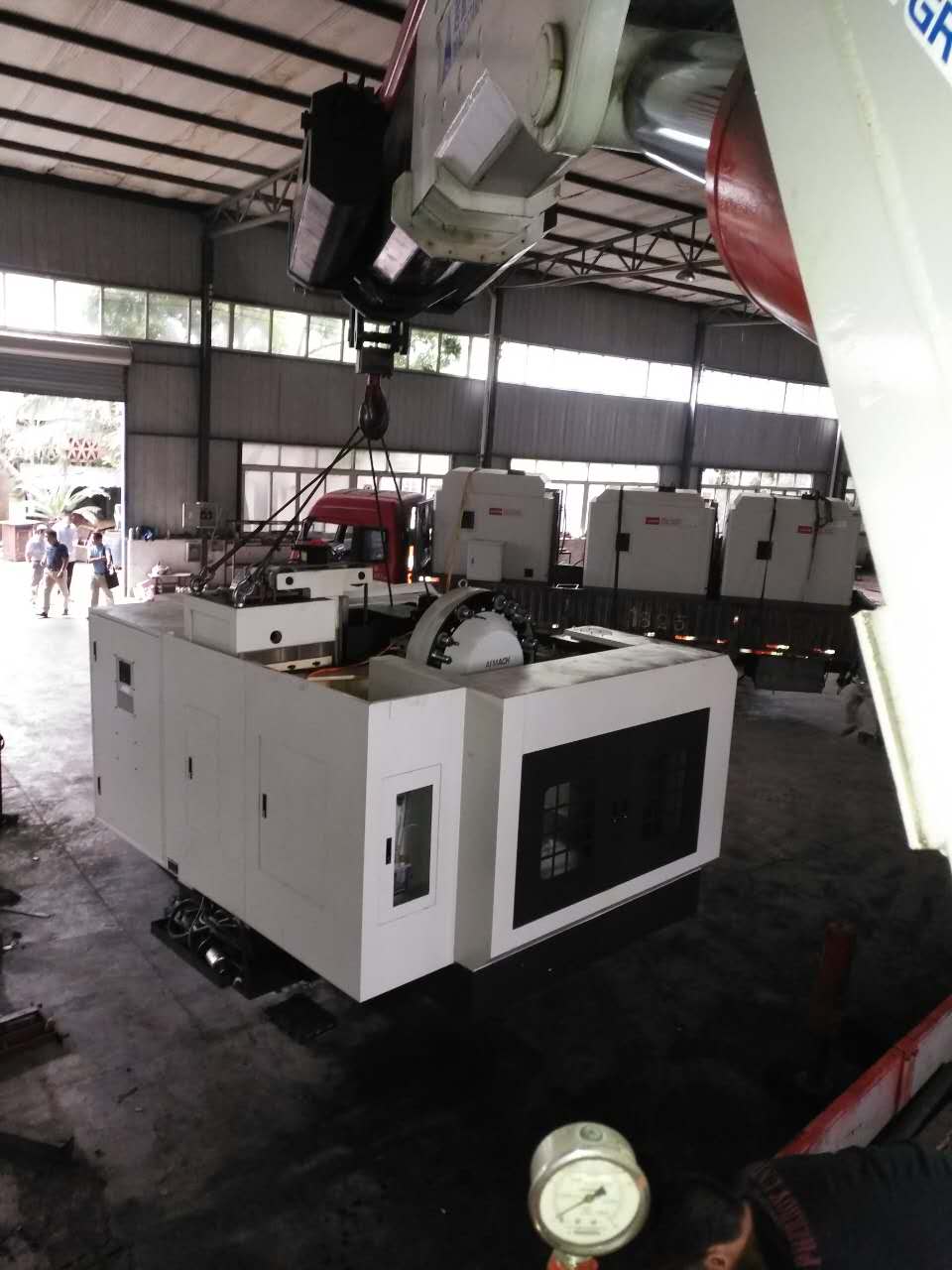 四川設(shè)備吊裝作業(yè)中起重機如何防止觸電